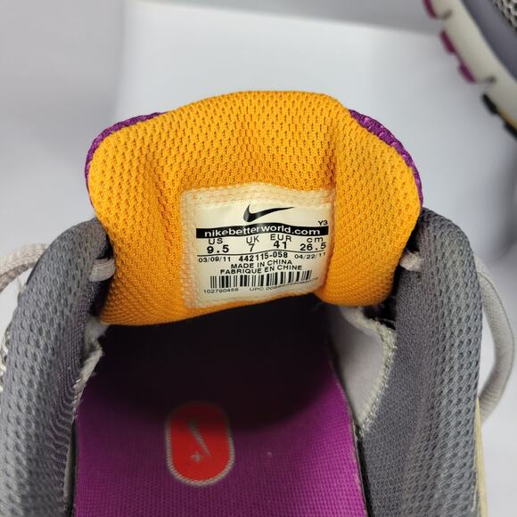 Women's Nike Shox Qualify +2 Grey/Berry Athletic Running GUC Size 9.5 - Picture 10 of 11